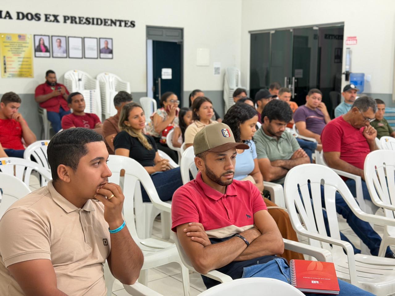 Qualificação e desenvolvimento para o campo